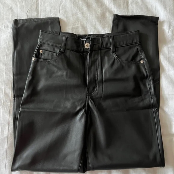 Zara faux leather pants - Picture 1 of 3